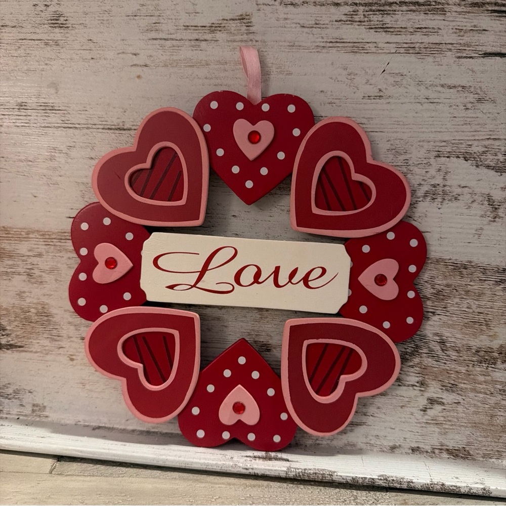 Heart Shaped Love Wall Decor